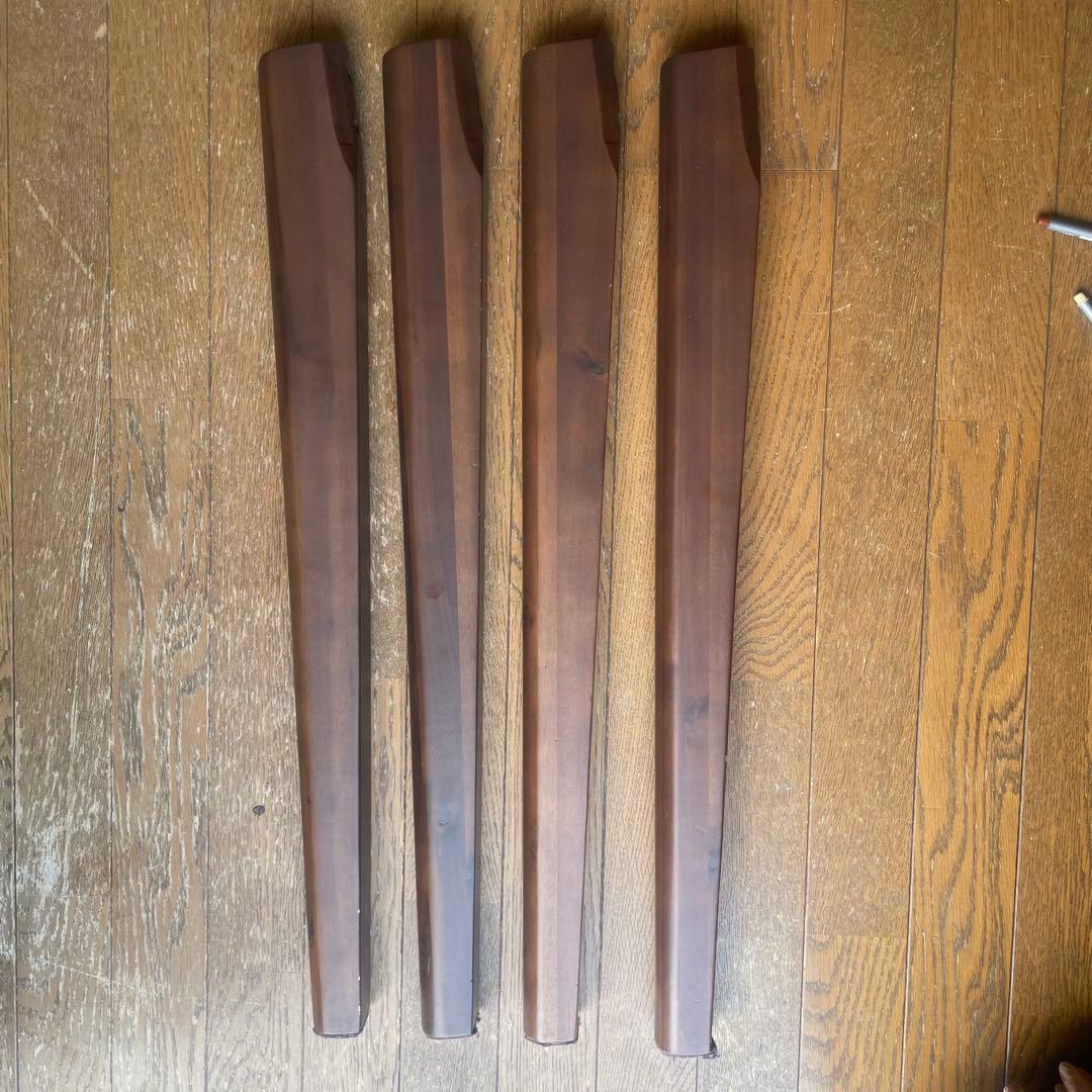 関家具　天然木をもちいた丸テーブルのMARUTO（マルト）ダイニングテーブル