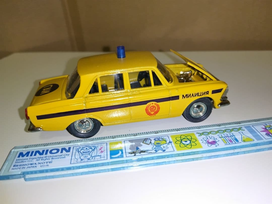 パトカーヴォルガ/CCCP/1/43ミニカー中古品
