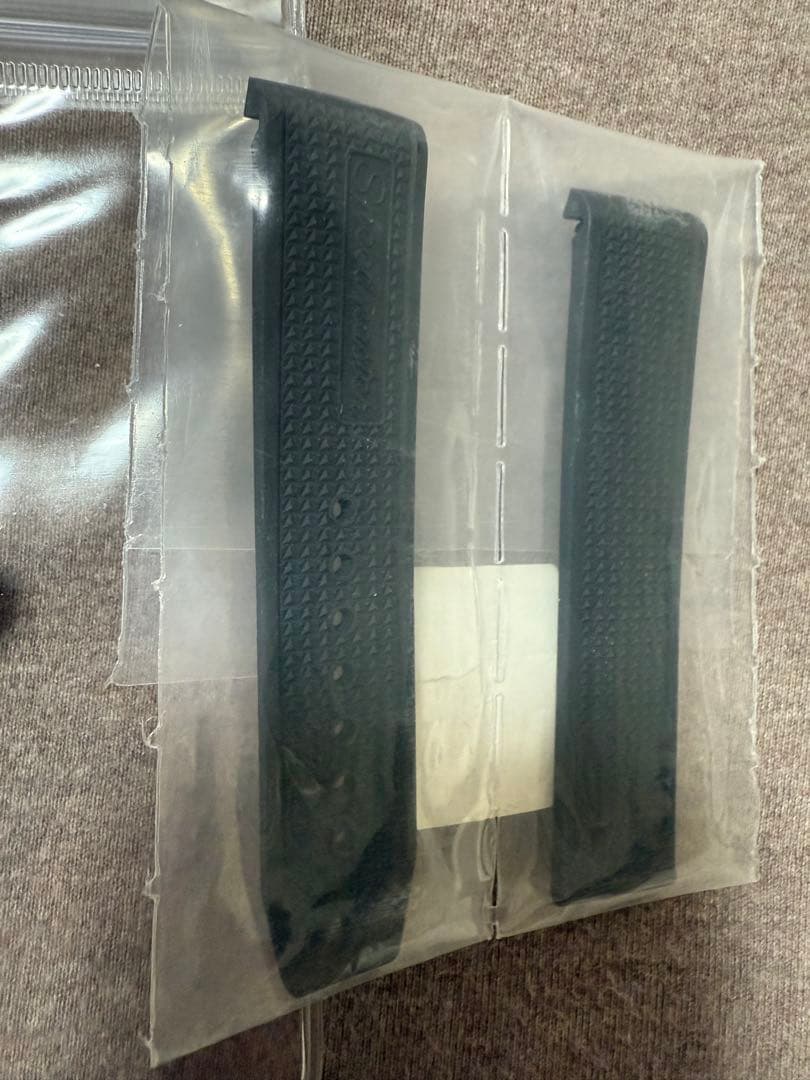 【未使用】純正　オメガ スピードマスター　ラバーベルト ラグ幅 19mm 黒