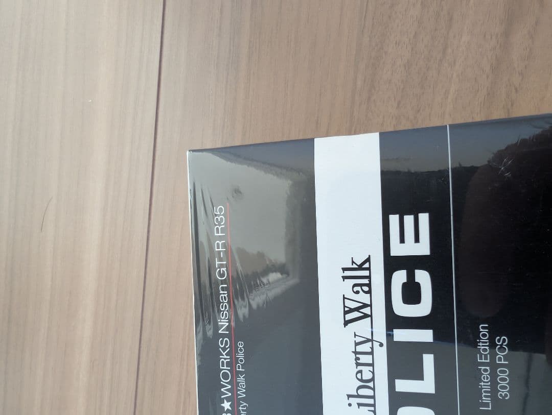 ミニカー MINI GT Liberty Walk Police Nissan GT-R