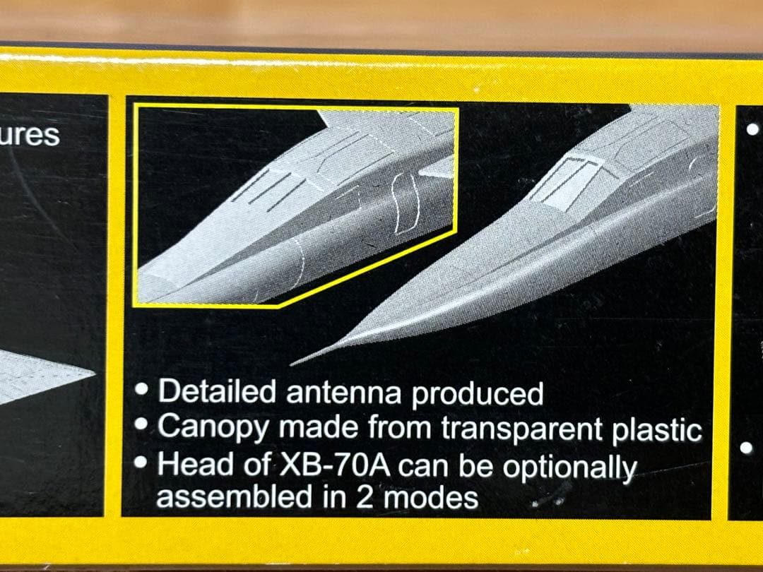 サイバーホビー 1/200 XB-70A ヴァルキリー AV-1 未組立 XB-70A