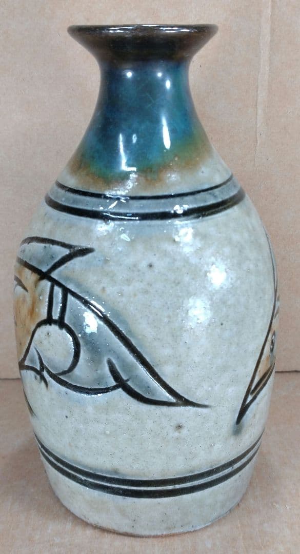 【本物保証】金城次郎 壷屋焼 徳利(魚紋) 共箱 栞 人間国宝 壺屋焼 美品