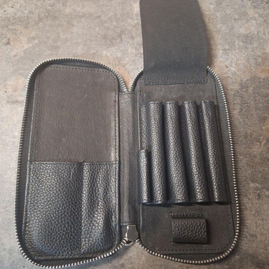 ラダイト　新作ラウンドジップペンケース　黒