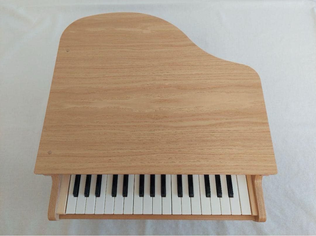 KAWAI　グランドピアノ　1144