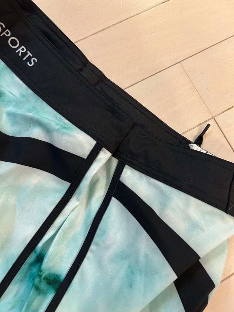 M.A.D SPORTS サーフパンツ32インチ フィジーク