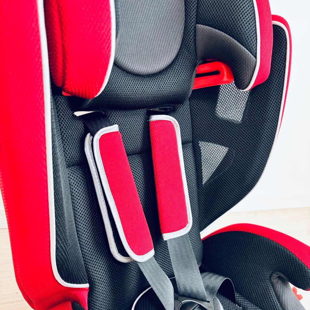 【極美品】アップリカ　チャイルドジュニアシート　エアグルーヴ　AGレッド　赤　黒