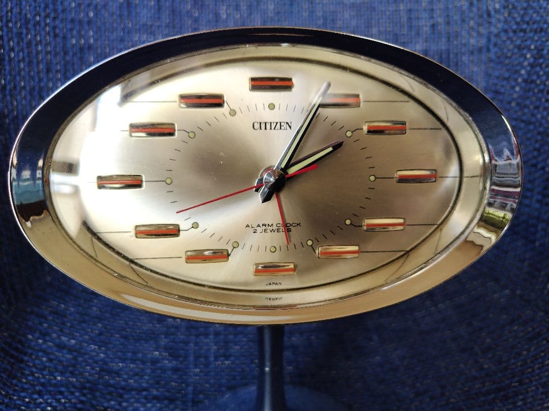 CITIZEN スペースエイジデザイン置き時計