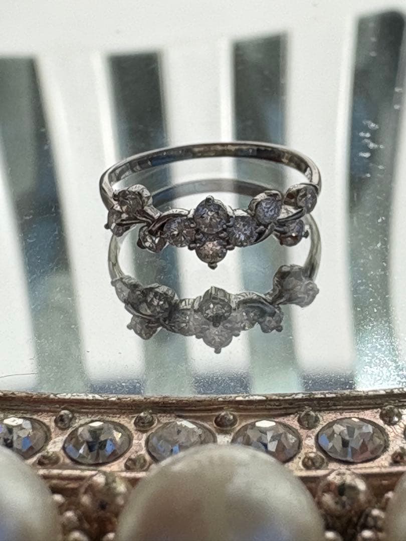 プラチナ900✨無色透明ダイヤ0.5ctVSランク✨フラワーラインリング❣️