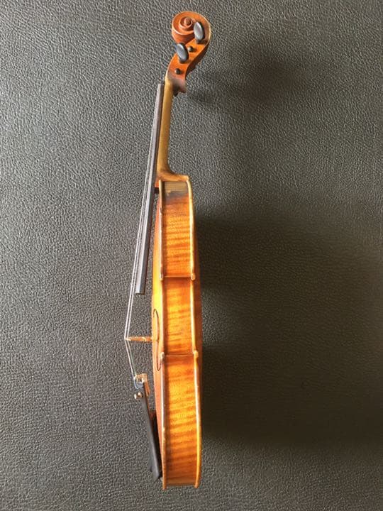 バイオリン 中国メーカー 1943年製かな？