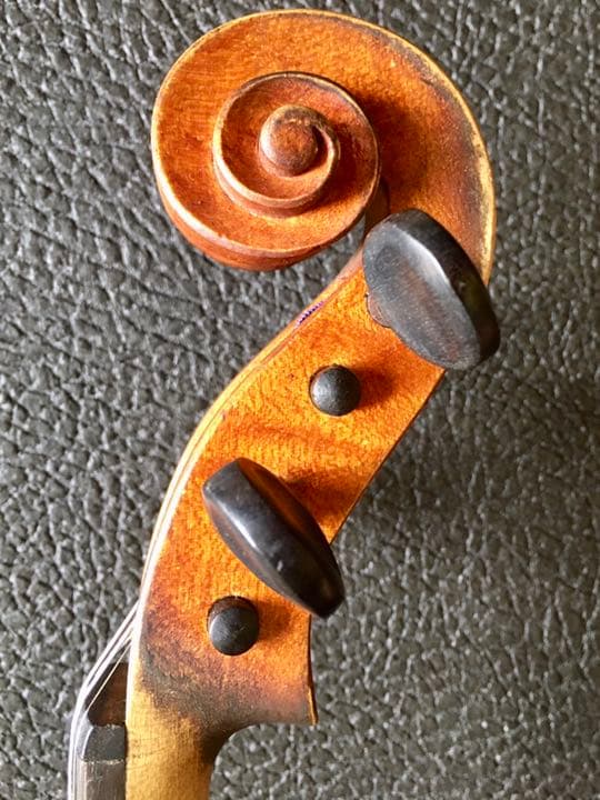 バイオリン 中国メーカー 1943年製かな？
