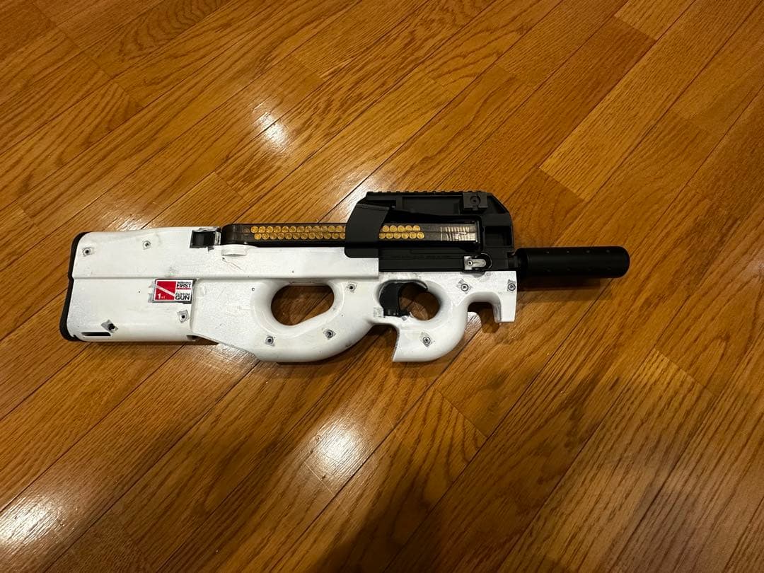 P-90TR 電動ガン サイレンサー付き