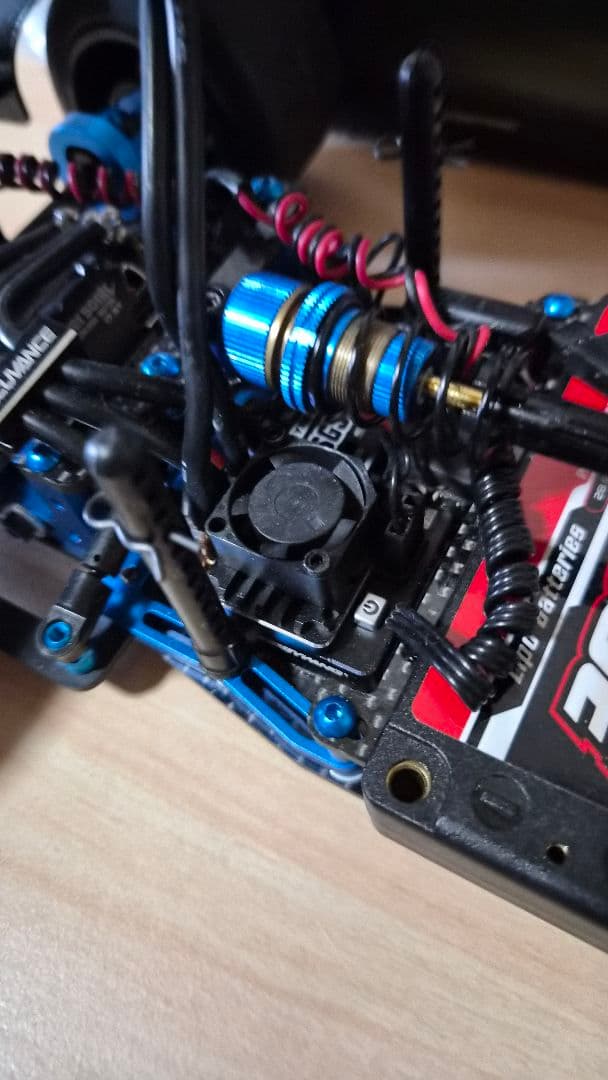 やーさん専用　タミヤ TRF104 オプション多数　M17セット