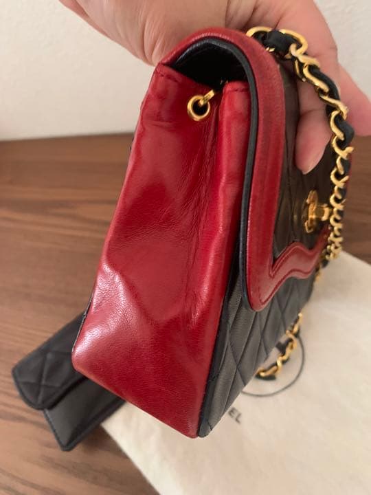 シャネルCHANELマトラッセミニショルダーバッグ