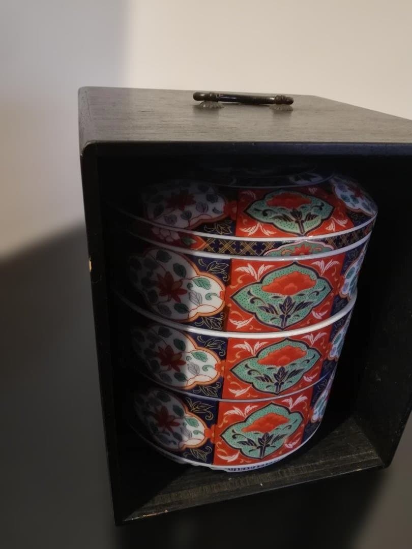 有田焼　龍峯　3段重　重箱（木箱付）