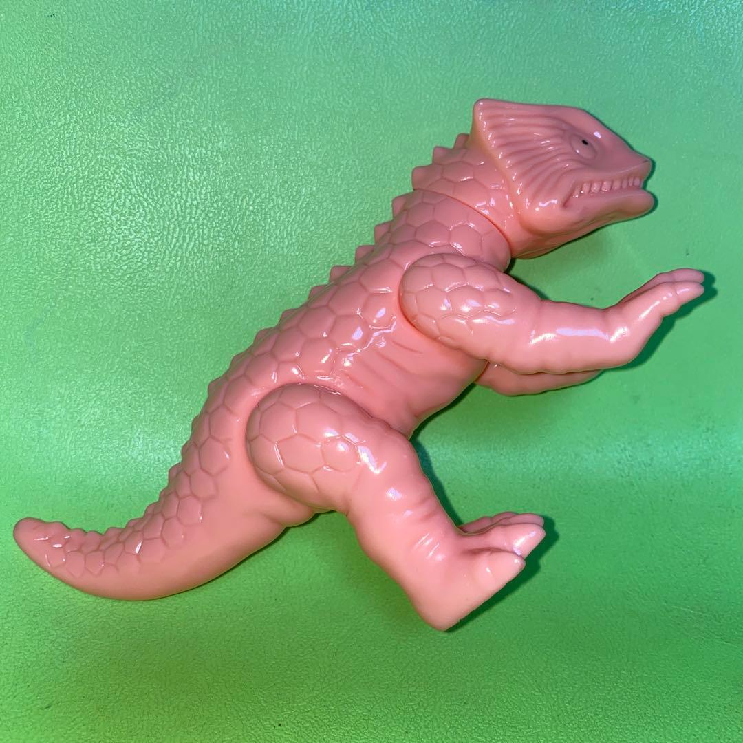 ソフビ★ウルトラQ★M1号★ピーター★イベント限定★ピンク成形★未塗装★目塗り品