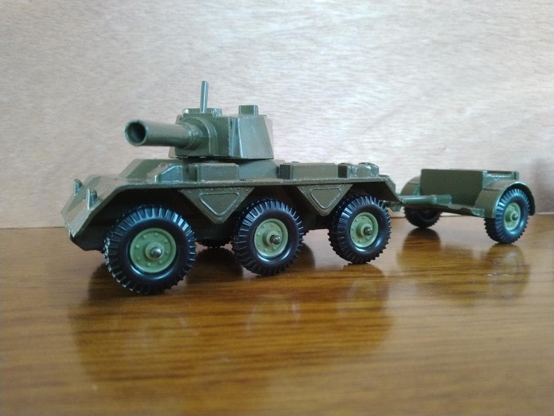 クレセントトイズ　サラディン装甲車野戦砲パトロールセット