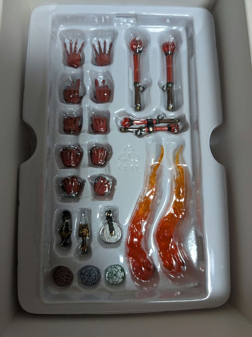 仮面ライダー響鬼 紅 真骨彫 ヒビキ フィギュアーツ 中古品