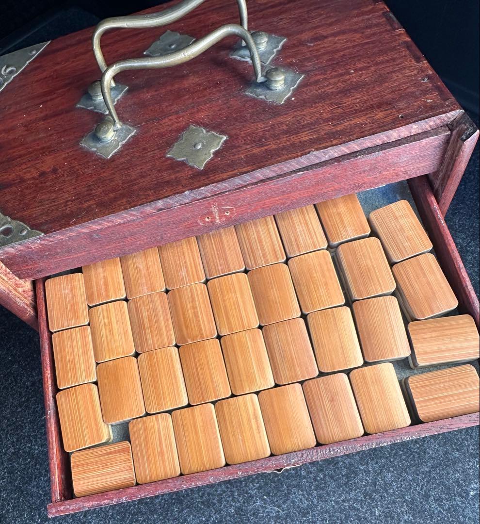 レトロ　 麻雀牌　 時代物　中国美術　アンティーク　古民家　インテリア飾り置物