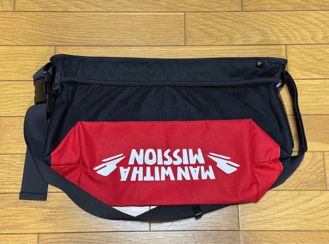 MAN WITH A MISSION ショルダーバッグ