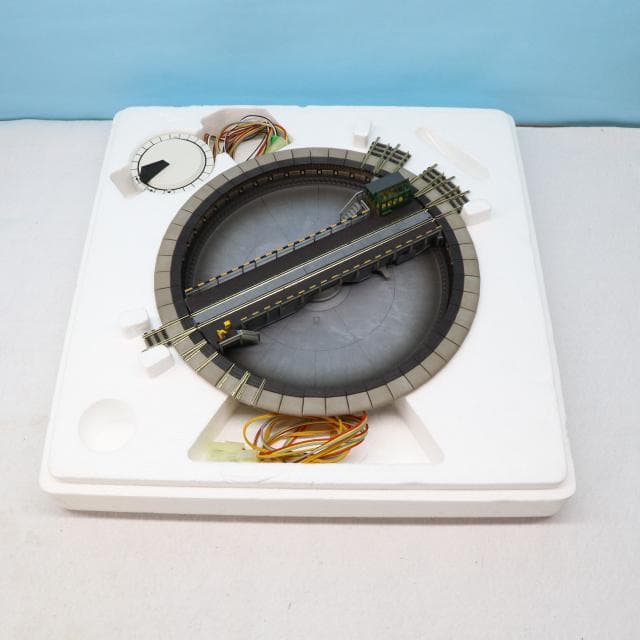 KATO　20-281 電動式ターンテーブル＋アプローチ線路（18線分）-2