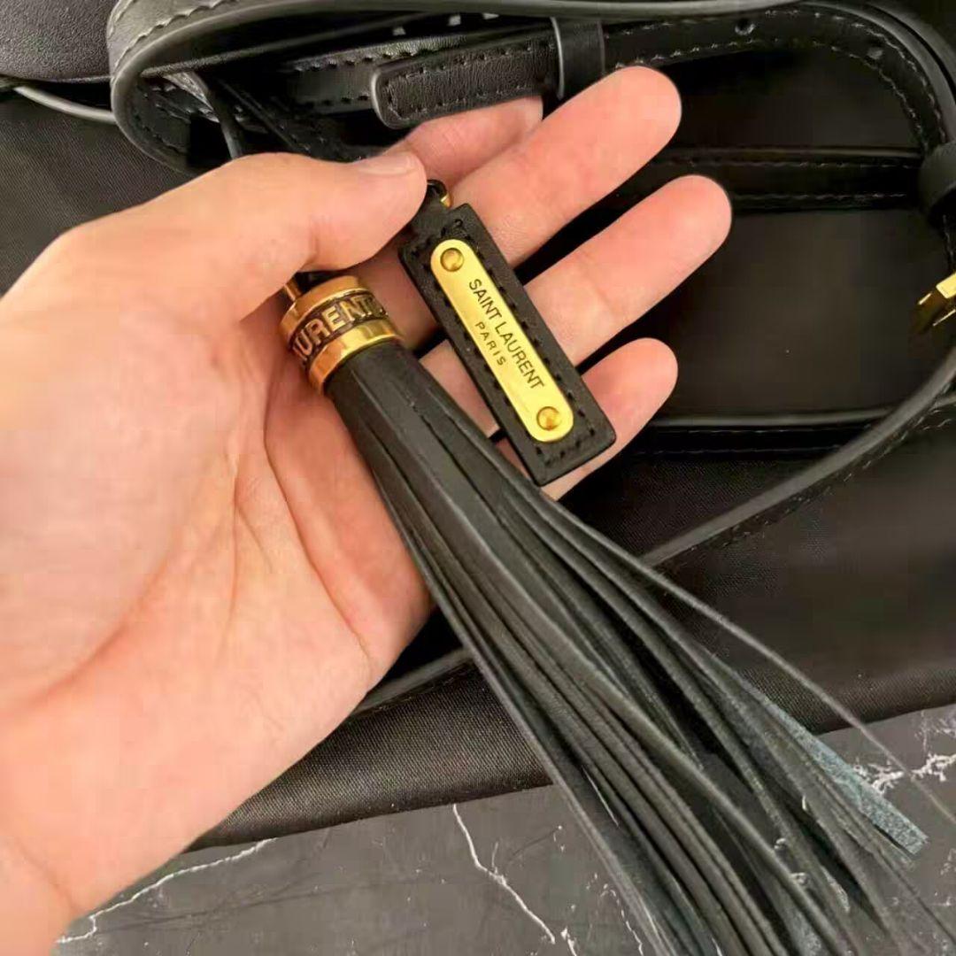 めたも@ Yves Saint Laurent ブラック ショルダーバッグ