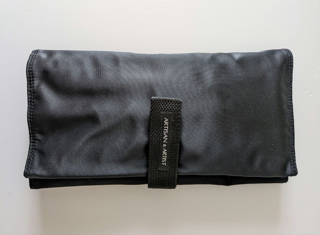 ARTISAN＆ARTIST　新品メイクブラシセット【ケース付き】