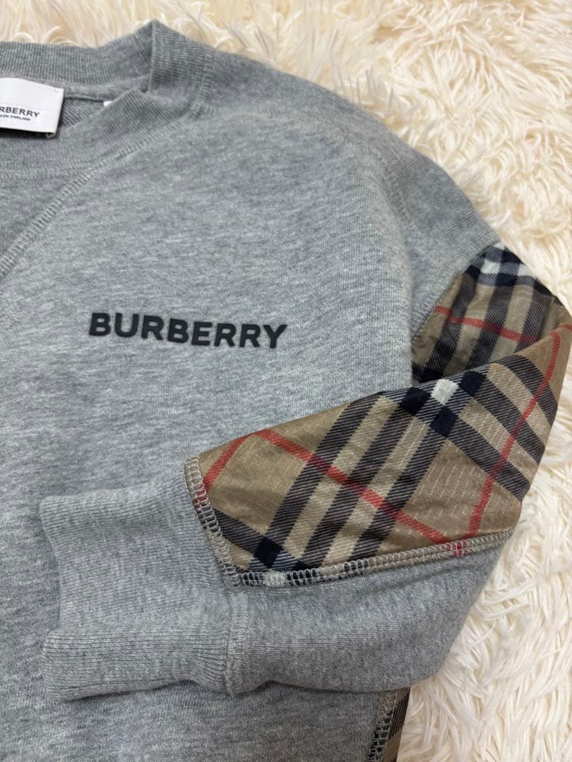 BURBERRY トレーナーとレギンスセット