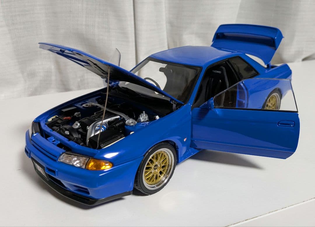 オートアート 1/18 日産 GT-R R32 チューンド・バージョン 青