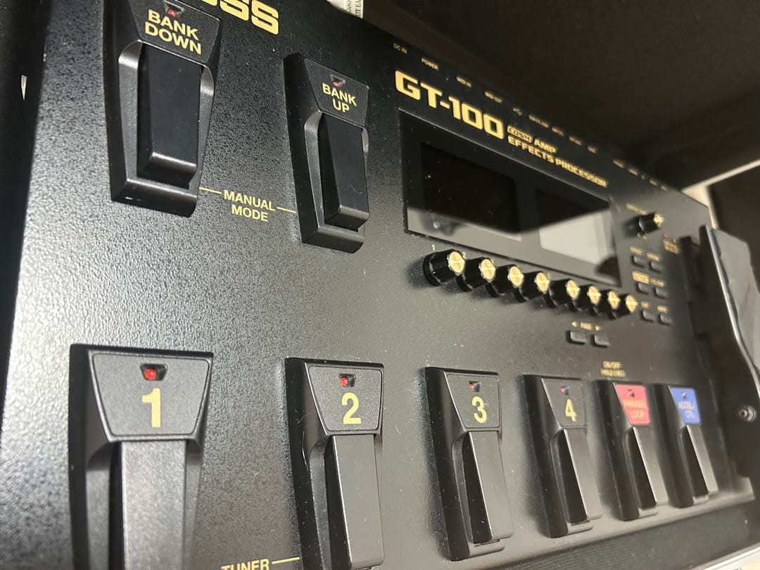 BOSS GT-100＆ハードケース付き