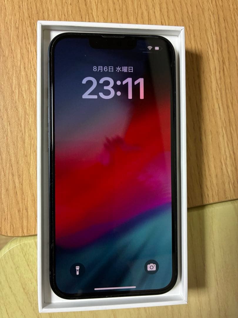 iPhone 13 256GB SIMフリー バッテリー残量81%