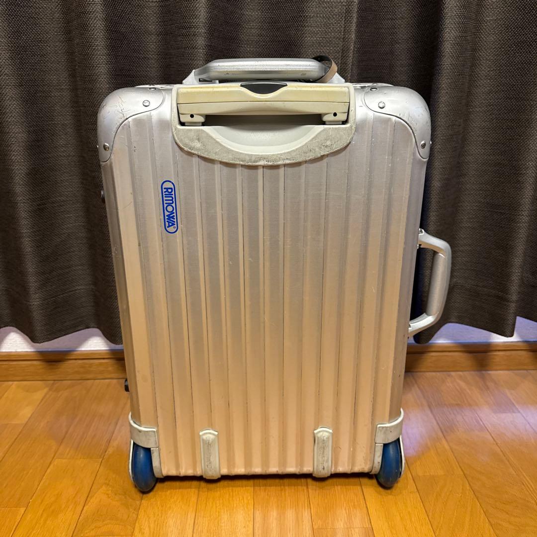 リモワ トパーズ 寝違え 2輪 32L アルミスーツケース 青ロゴ 機内持込