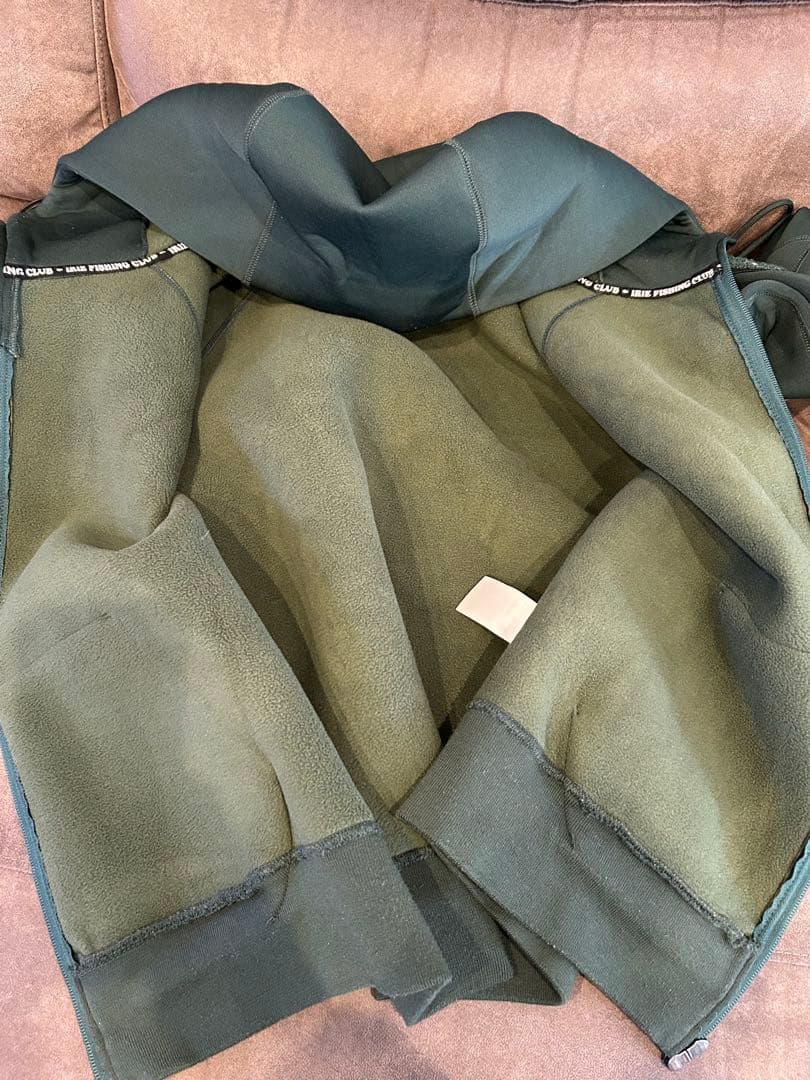 アイリーフィッシングクラブ フリースジップパーカー　Lサイズ　ダークグリーン