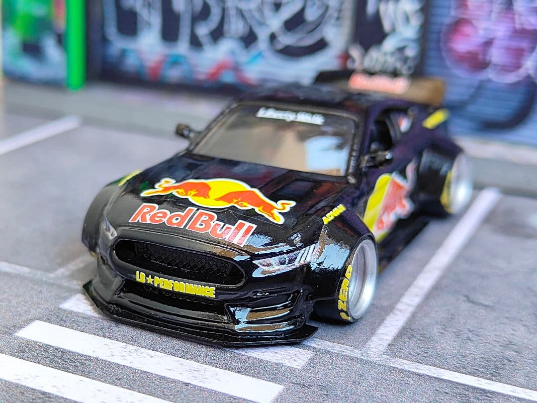 ホットウィールカスタム マスタング LBWK レッドブル ☆深リム☆トミカ改造