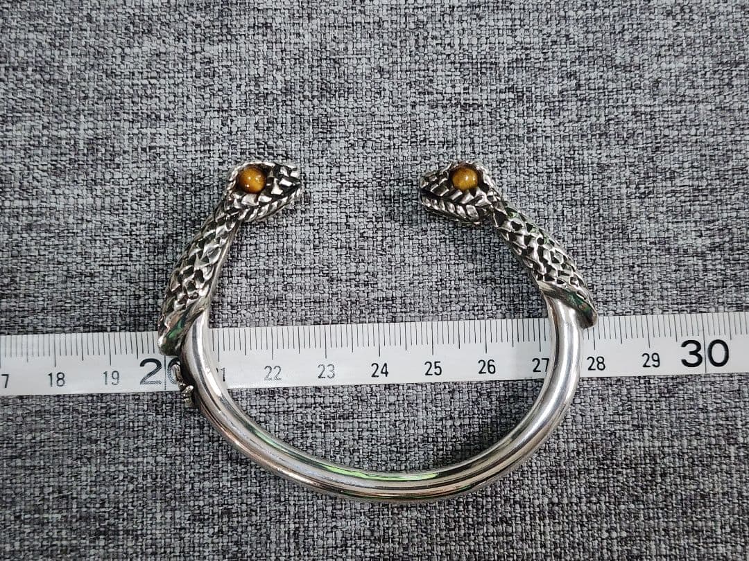 シルバー スネークデザイン バングル