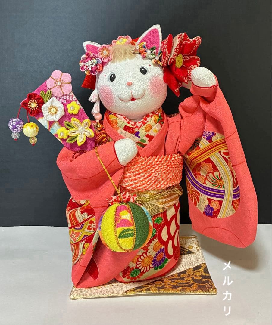 ねこの創作人形】ちりめん細工 縮緬細工 招き猫 まねき猫 和風猫 寒牡丹
