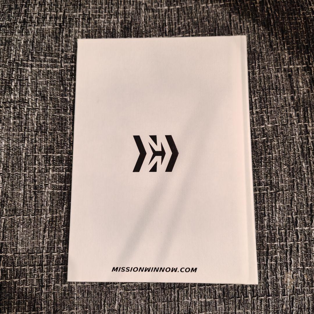 新品 キミ・ライコネン 俳句集 - メルカリ