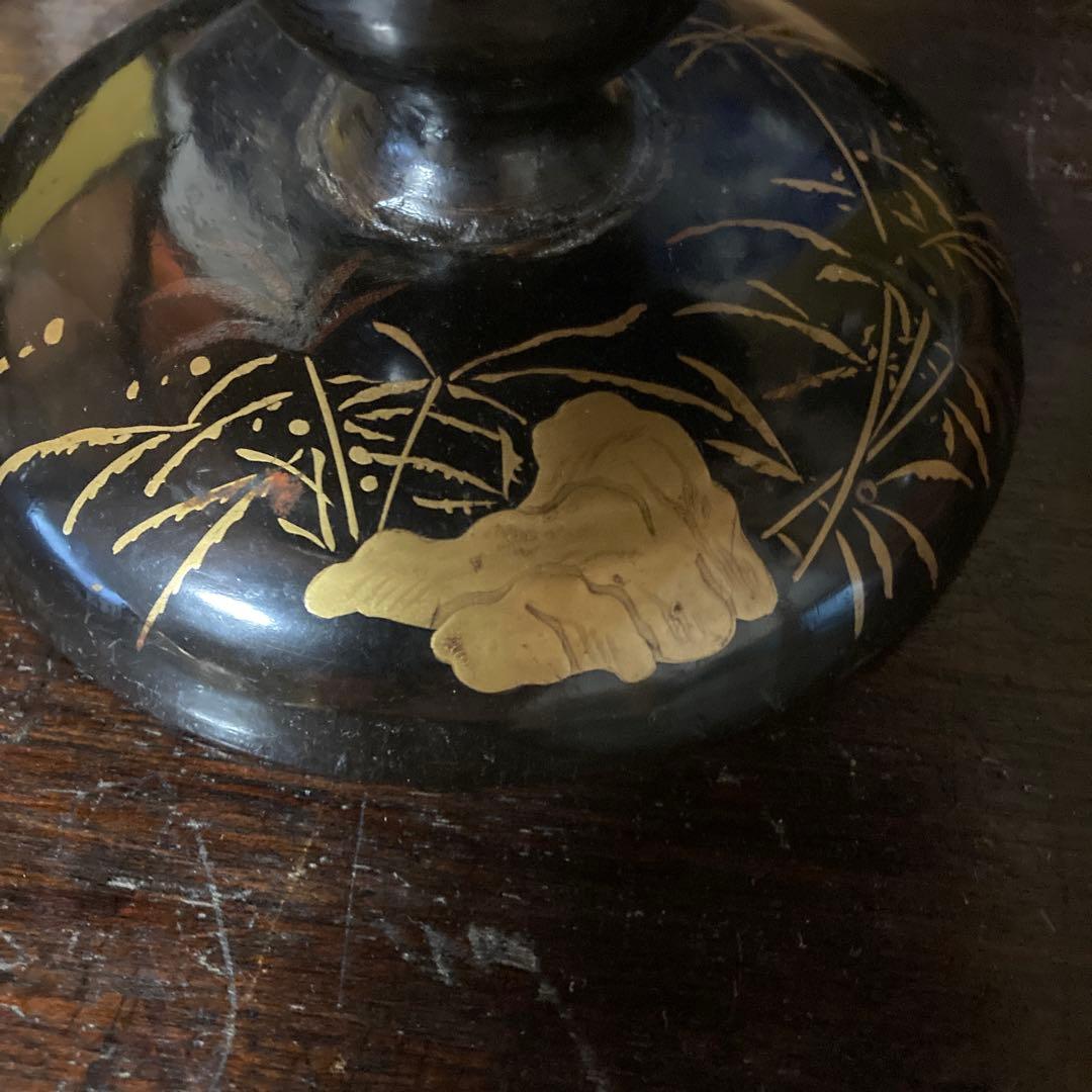 骨董　漆器 足付き菓子器　ウサギのデザイン