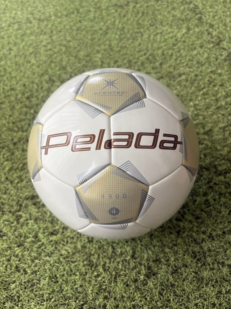 ペレーダ　4900 ゴールドエディション　4号　トリオンダ ペレーダ 4900 キッズ （サッカーボール・4号球・人工皮革