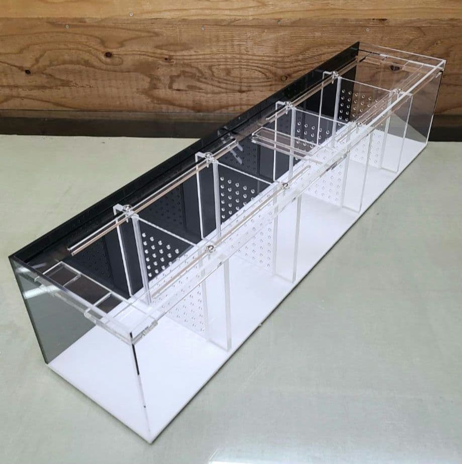 アクリル水槽 可動式セパレート 900×200×200