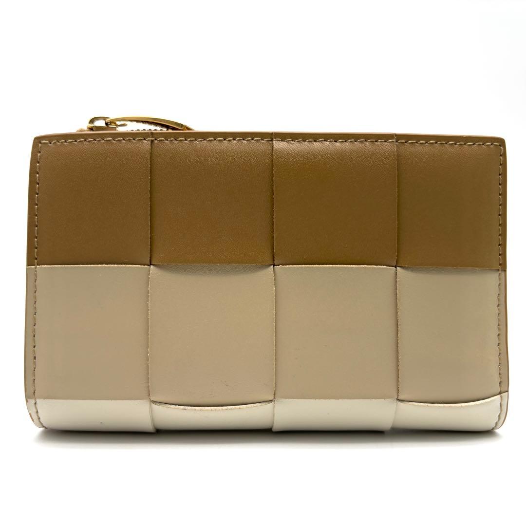 未使用級・日本限定色 ボッテガヴェネタ 二つ折り財布 カセット マキシイントレ