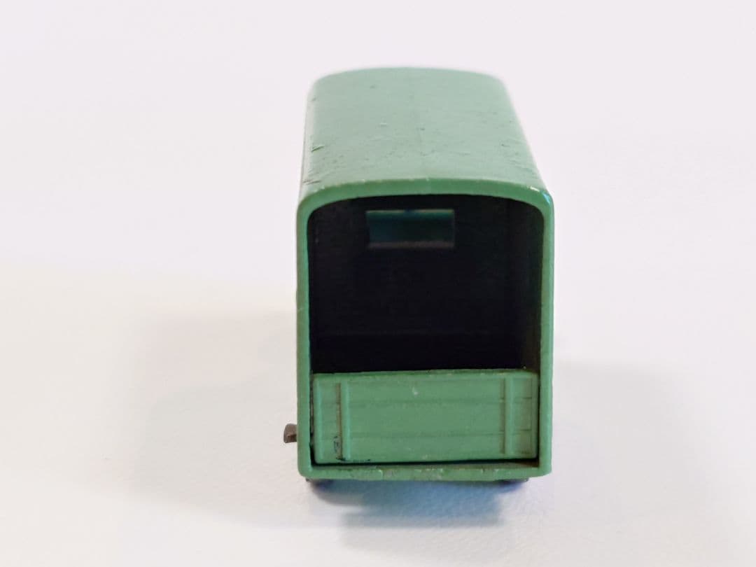 ミニカー MATCH BOX No.17 BEDFORD VAN REMOVALS