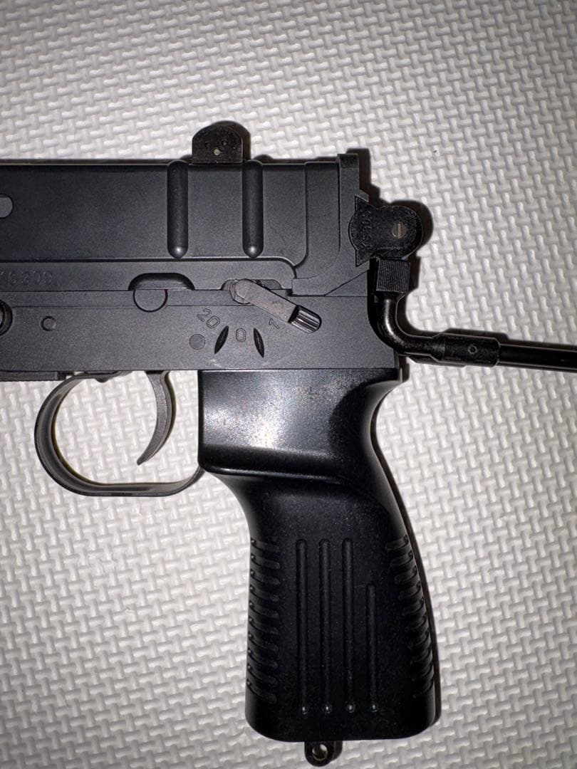 東京マルイ　スコーピオン　VZ61 電動