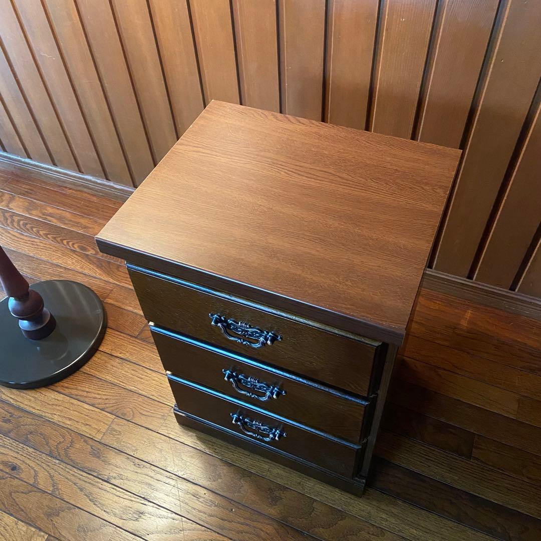 ベッドサイドキャビネット アメリカ製 3段引き出し ミニチェスト