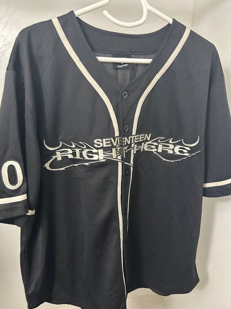 SEVENTEEN RIGHT HERE エスクプス ユニフォームTシャツ
