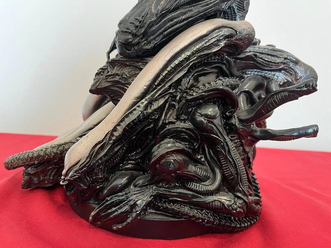 フューチャーモデルズ エイリアンパイル フィギュア 原型:竹谷隆之