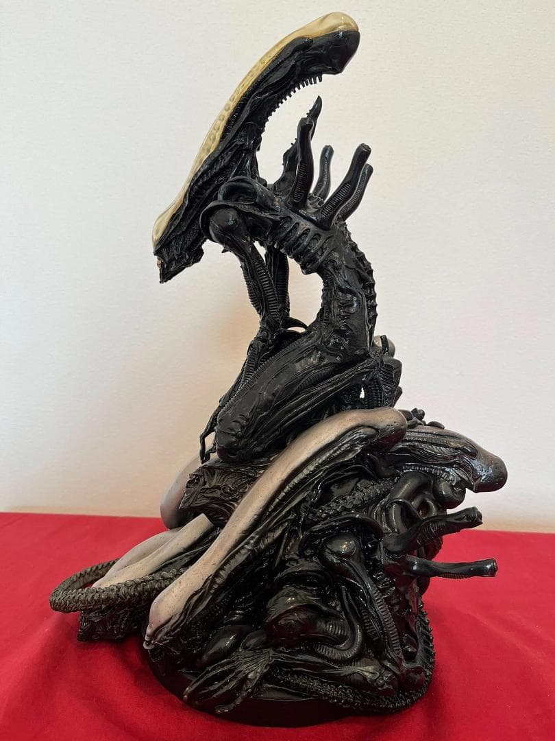 フューチャーモデルズ エイリアンパイル フィギュア 原型:竹谷隆之