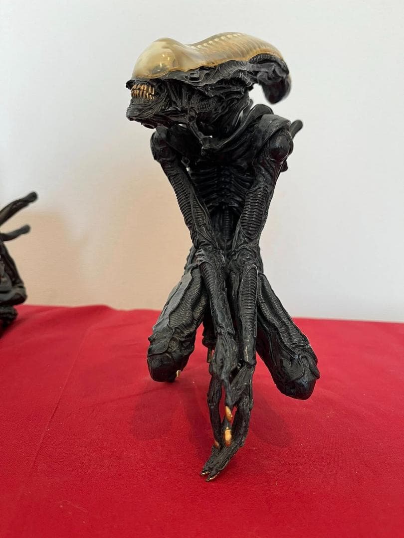 フューチャーモデルズ エイリアンパイル フィギュア 原型:竹谷隆之