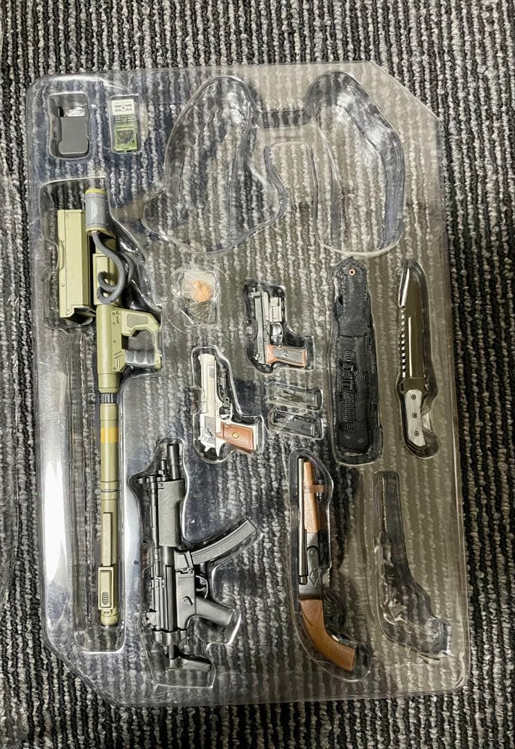 ホットトイズ バイオハザード5 アルバート・ウェスカー ミッドナイト