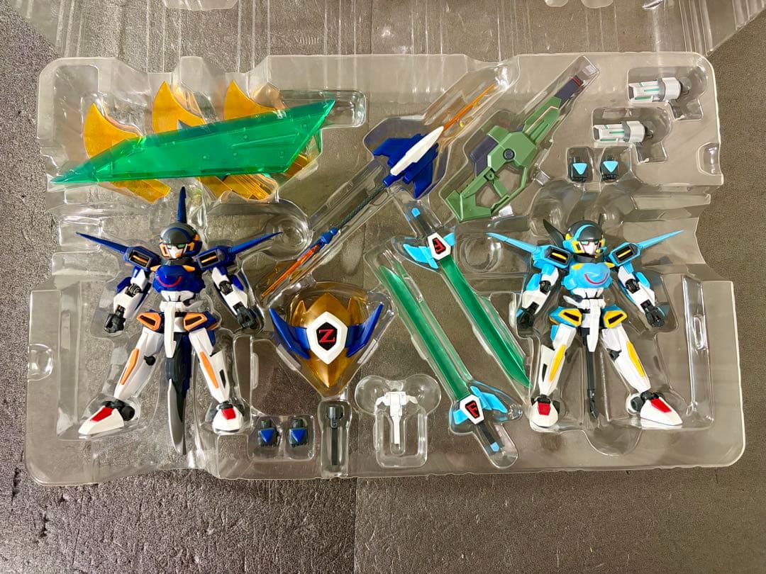 Zモード イカロス・ゼロ　イカロス・フォース　ダンボール戦機　LBX フィギュア