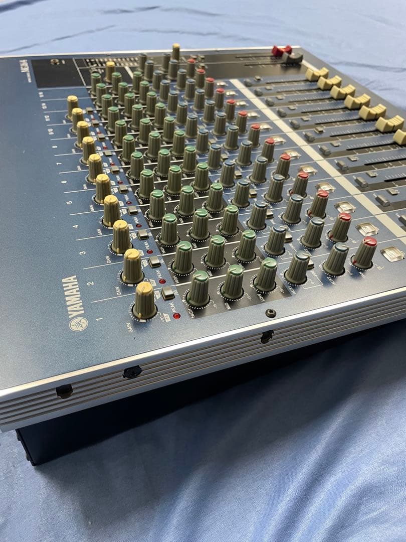 Yamaha MG16/4 アナログミキサー 16チャンネル